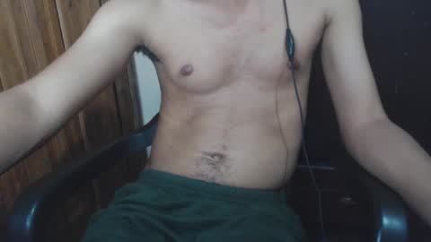 Snapshot of j_castello chatting on 01.26.25 J online show from 01.26.25