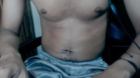 Snapshot of j_castello chatting on 02.11.25 J online show from 02.11.25