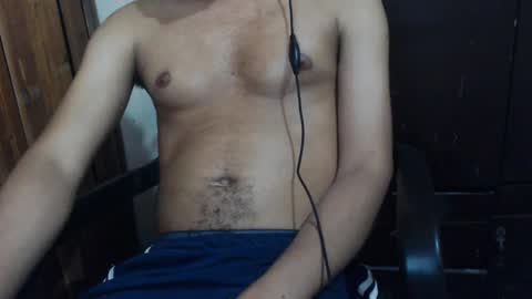 Snapshot of j_castello chatting on 03.07.25 J online show from 03.07.25