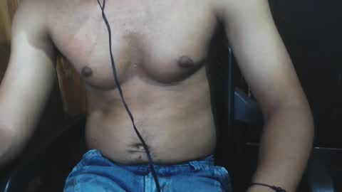 Snapshot of j_castello chatting on 09.18.25 J online show from 09.18.25