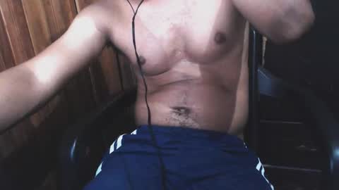Snapshot of j_castello chatting on 09.28.25 J online show from 09.28.25