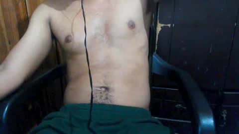 Snapshot of j_castello chatting on 10.13.25 J online show from 10.13.25