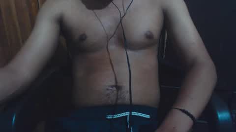 Snapshot of j_castello chatting on 10.18.25 J online show from 10.18.25
