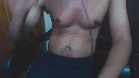Snapshot of j_castello chatting on 10.19.25 J online show from 10.19.25