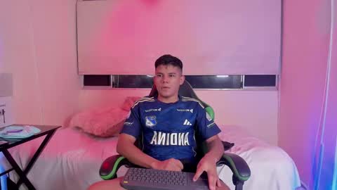 JACK CASTELL online show from 01.06.26