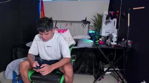Snapshot of jack_castell chatting on 05.22.26 JACK CASTELL online show from 05.22.26