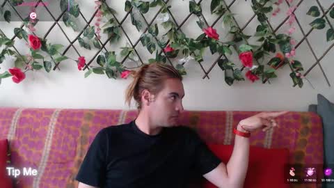 Jack and Emily online show from 12.18.25