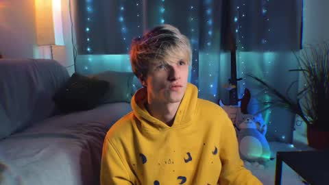 Snapshot of jack_frozt chatting on 05.06.26 brestonsweet online show from 05.06.26