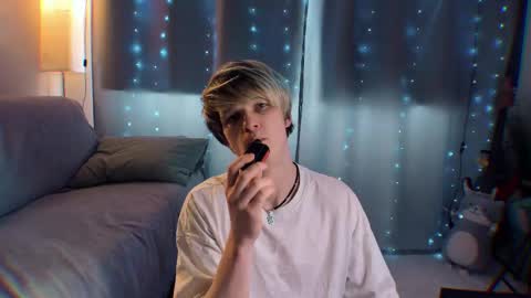 Snapshot of jack_frozt chatting on 05.29.26 brestonsweet online show from 05.29.26