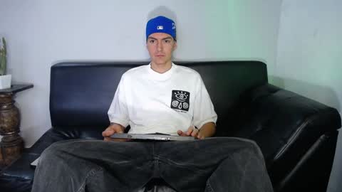 Snapshot of jack_norizz chatting on 01.08.25 INDEPENDENT MODEL online show from 01.08.25