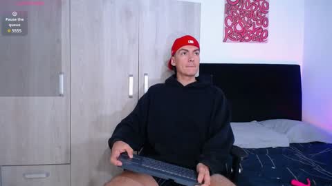 Snapshot of jack_norizz chatting on 01.25.25 INDEPENDENT MODEL online show from 01.25.25