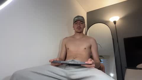 INDEPENDENT MODEL online show from 03.27.26