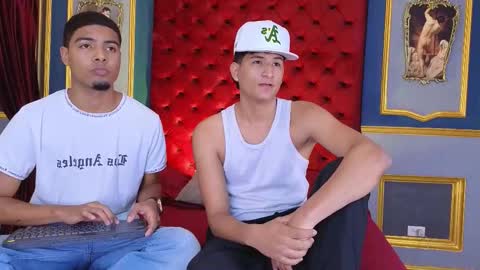 Snapshot of jackandjoes chatting on 10.26.25 Jack and Joes online show from 10.26.25