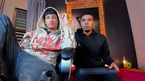 Snapshot of jackandjoes chatting on 11.12.25 Jack and Joes online show from 11.12.25