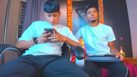 Snapshot of jackandjoes chatting on 12.19.25 Jack and Joes online show from 12.19.25