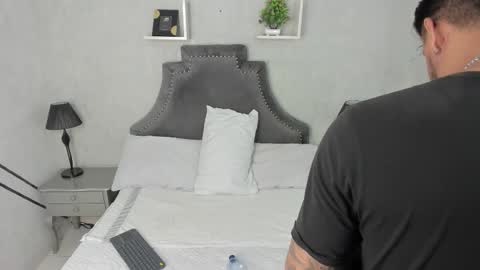 Snapshot of jackblanco_ chatting on 11.30.25 Jack White online show from 11.30.25