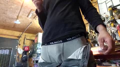 Snapshot of jackboys16 chatting on 01.19.25 Dess online show from 01.19.25