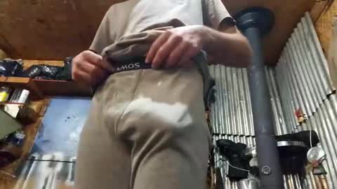 Snapshot of jackboys16 chatting on 11.23.25 Dess online show from 11.23.25