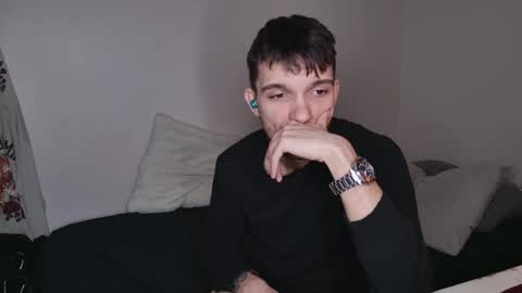 Snapshot of jackdesfeux chatting on 02.21.25 Jack  online show from 02.21.25