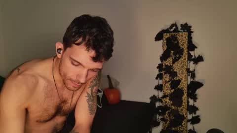 Snapshot of jackdesfeux chatting on 10.15.25 Jack  online show from 10.15.25