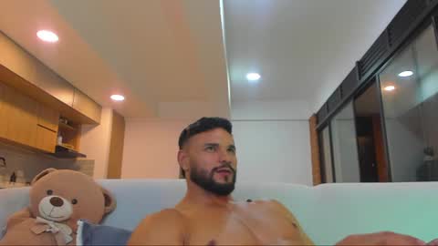 Snapshot of jackson_wayne__ chatting on 07.06.26 Jackson Wayne online show from 07.06.26