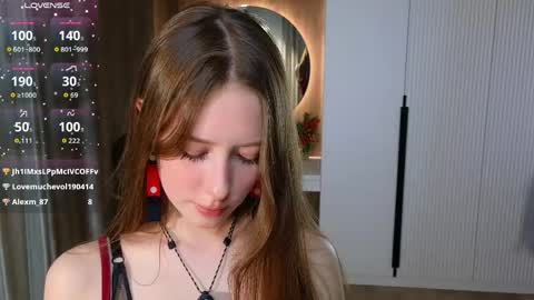 Snapshot of jaclynbuckaloo chatting on 05.11.26 Alice3 online show from 05.11.26