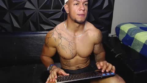 Snapshot of jacob_beckett chatting on 03.04.25 Jacob online show from 03.04.25