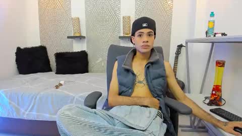 jacob_blackwell online show from 11.02.25