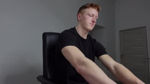 Snapshot of jacob_devon chatting on 02.25.25 JACOB DEVON online show from 02.25.25