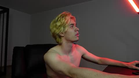 Snapshot of jacob_devon chatting on 02.07.26 JACOB DEVON online show from 02.07.26