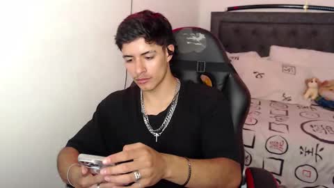 Jacobbakerr online show from 04.16.26