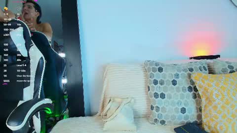 Snapshot of jacobo__parker21 chatting on 06.19.26 jacobo parker online show from 06.19.26