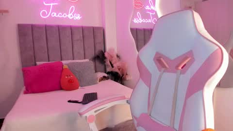 JACOBSS online show from 09.30.25