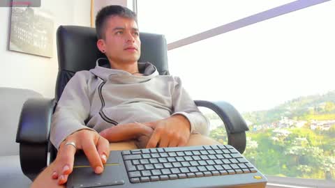 JACOB STONES online show from 02.03.25