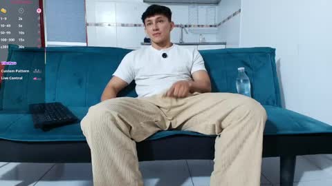 Snapshot of jacques_cardiet chatting on 06.05.26 jacobo online show from 06.05.26