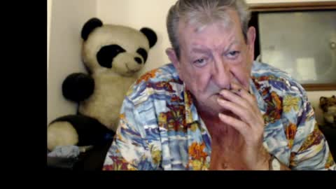 Snapshot of jacques_de_france chatting on 04.28.26 Jacques online show from 04.28.26