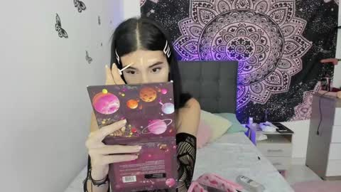 Snapshot of jade__weed chatting on 01.26.25   online show from 01.26.25