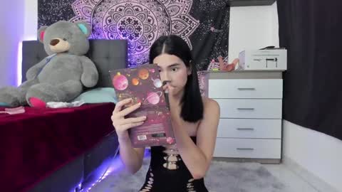 Snapshot of jade__weed chatting on 02.08.25   online show from 02.08.25