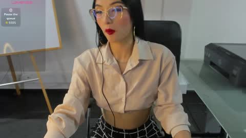 Snapshot of jade_connor chatting on 05.14.26 jade_connor online show from 05.14.26