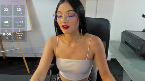 Snapshot of jade_connor chatting on 06.06.26 jade_connor online show from 06.06.26
