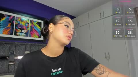 Snapshot of jade_lovv chatting on 05.13.26 jade_lovv online show from 05.13.26