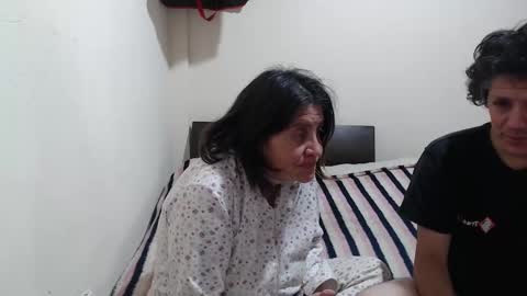 jade y noah online show from 09.24.25