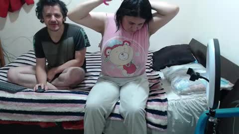 jade y noah online show from 10.08.25