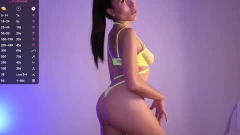 Jade Paris online show from 09.13.25