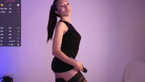 Jade Paris online show from 10.13.25