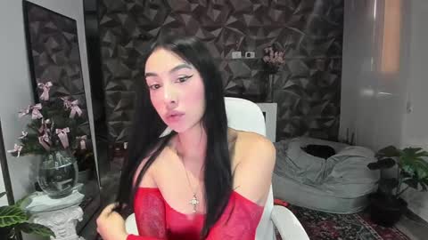 Snapshot of jade_porn chatting on 12.06.24 Jade independent model online show from 12.06.24