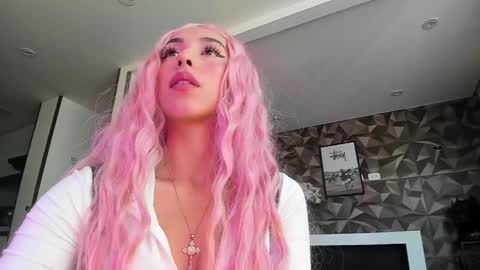 Snapshot of jade_porn chatting on 01.18.25 Jade independent model online show from 01.18.25