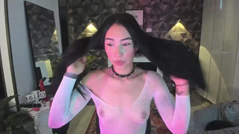 Snapshot of jade_porn chatting on 01.22.25 Jade independent model online show from 01.22.25