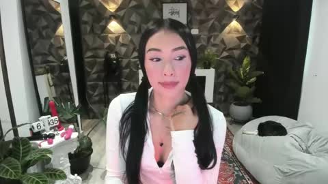 Snapshot of jade_porn chatting on 02.11.25 Jade independent model online show from 02.11.25