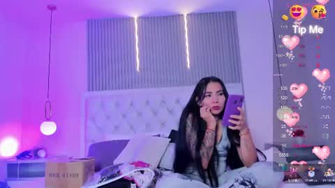 Snapshot of jade_scarllet chatting on 07.14.26 karlla scarlet online show from 07.14.26